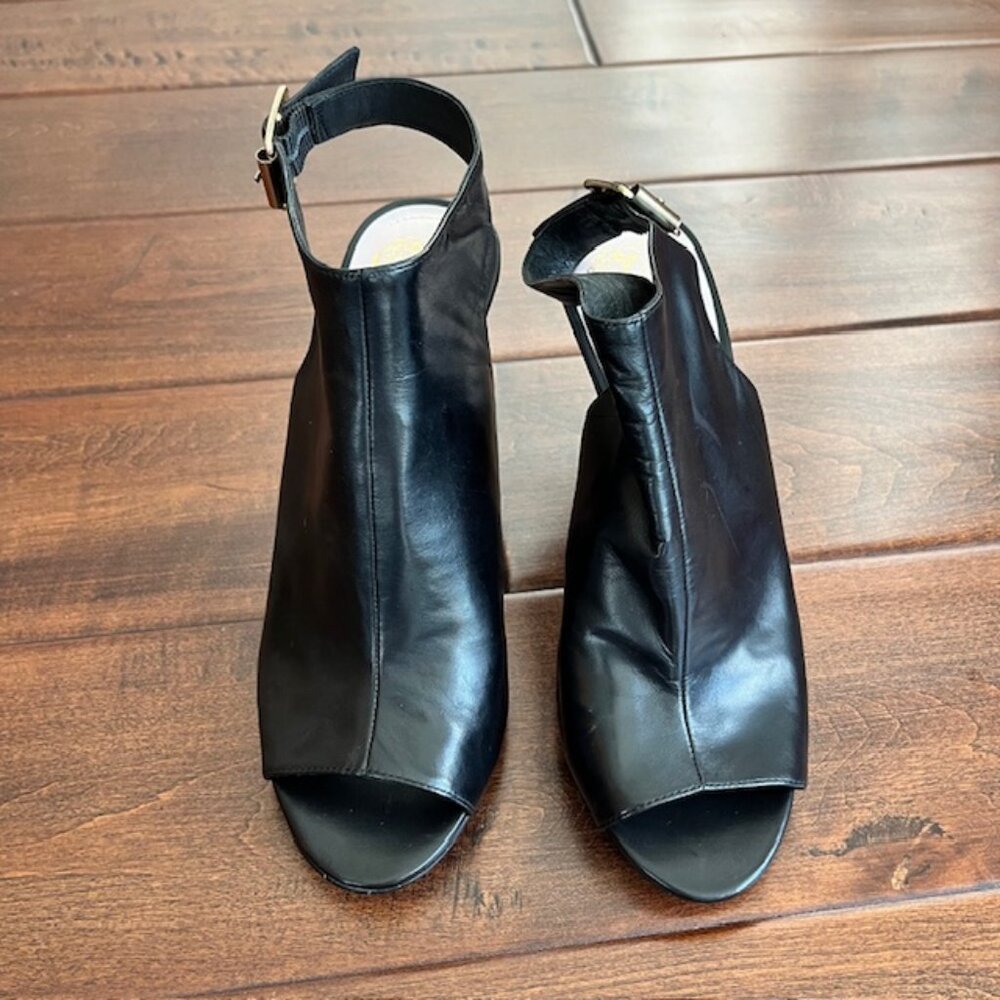 Vince Camuto Black Leather Nissah Heel